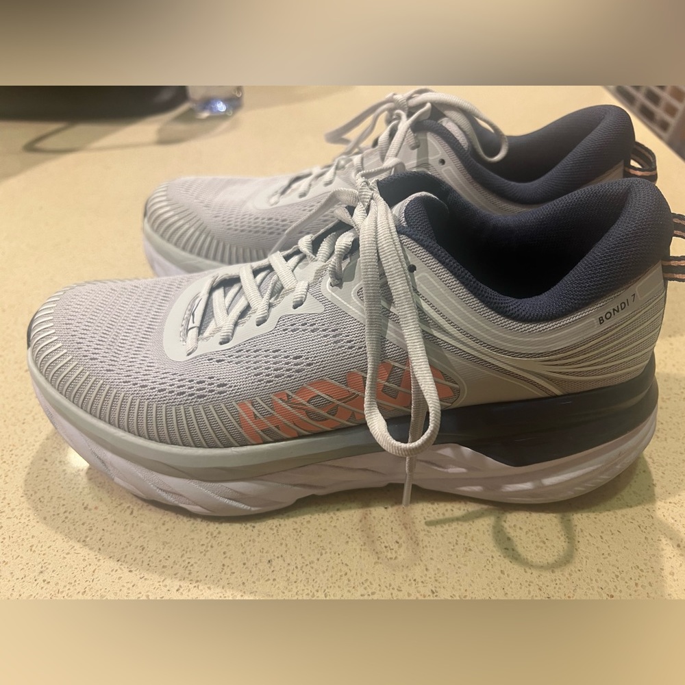 Hoka Bondi seven, ladies, size 9 only worn once